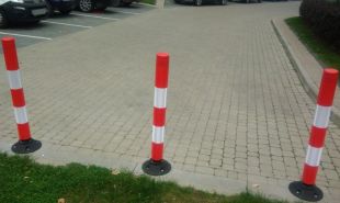 Słupek parkingowy blokujący FLEXPIN | PCV, 46 cm, na stopie, uchylny